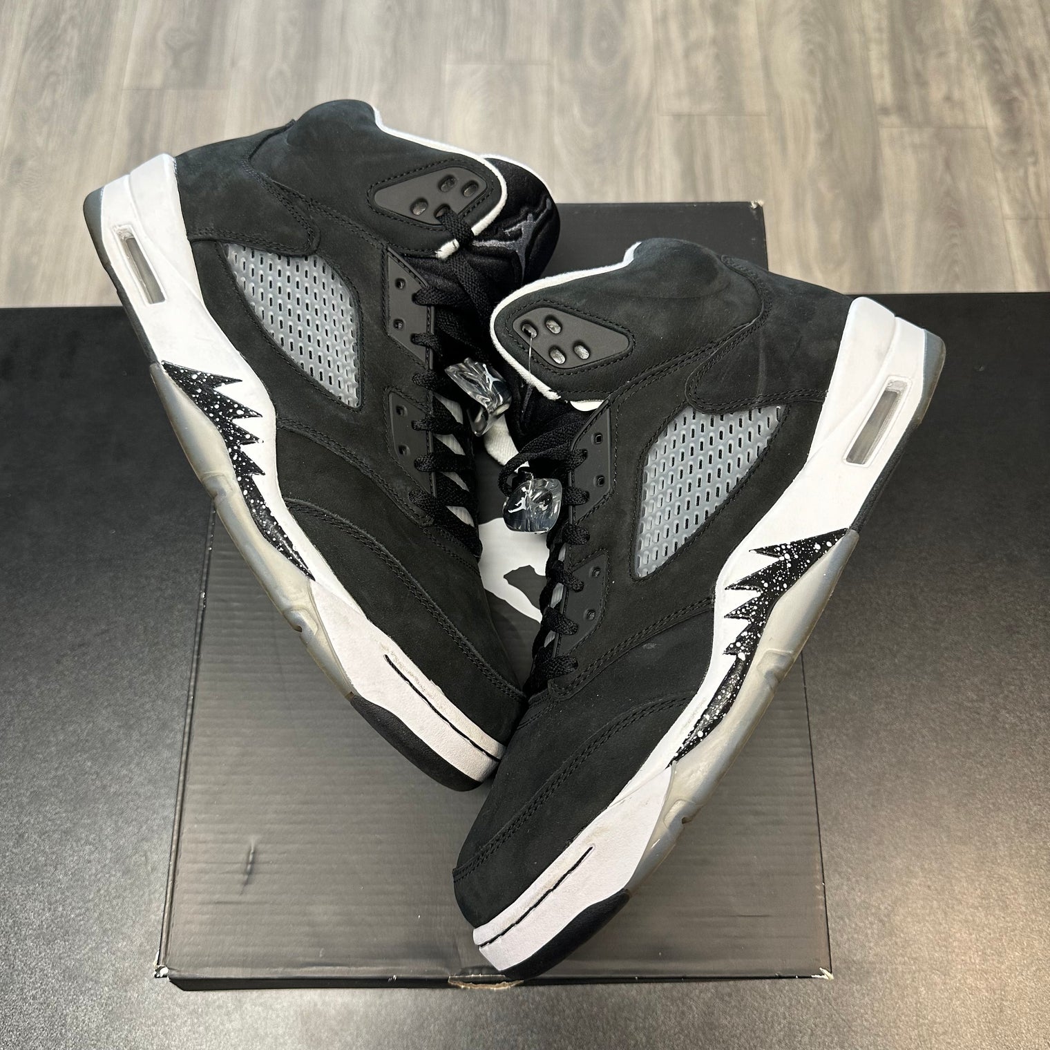 Moonlight Jordan 5 (USED)