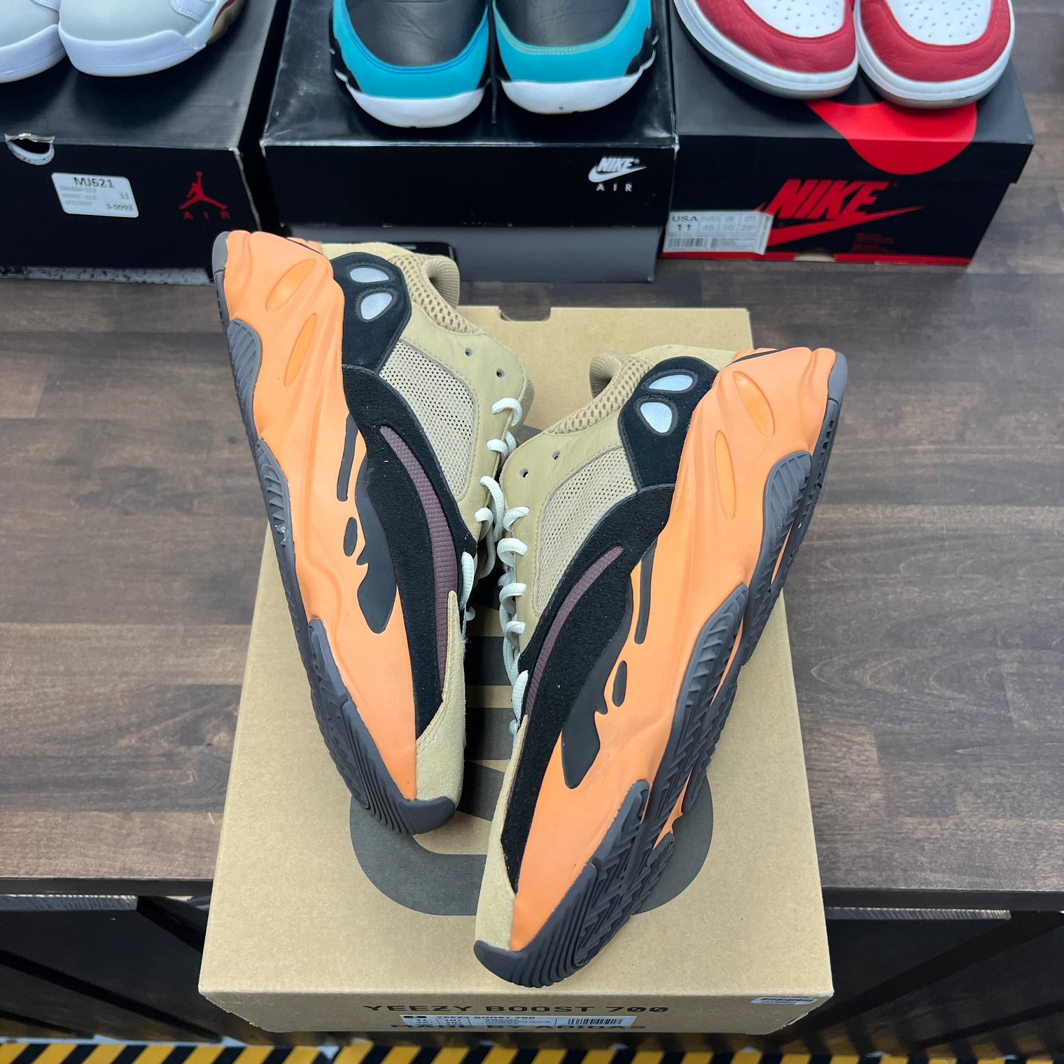 Enflame Yeezy 700 (USED)