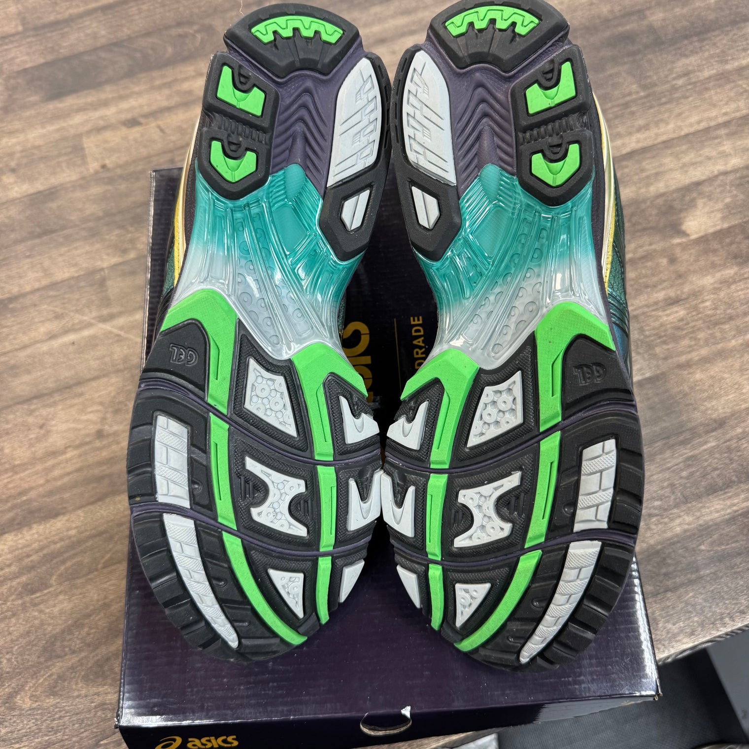 P. Andrade Gradation Green ASICS Gel-Kayano 14 (Used)