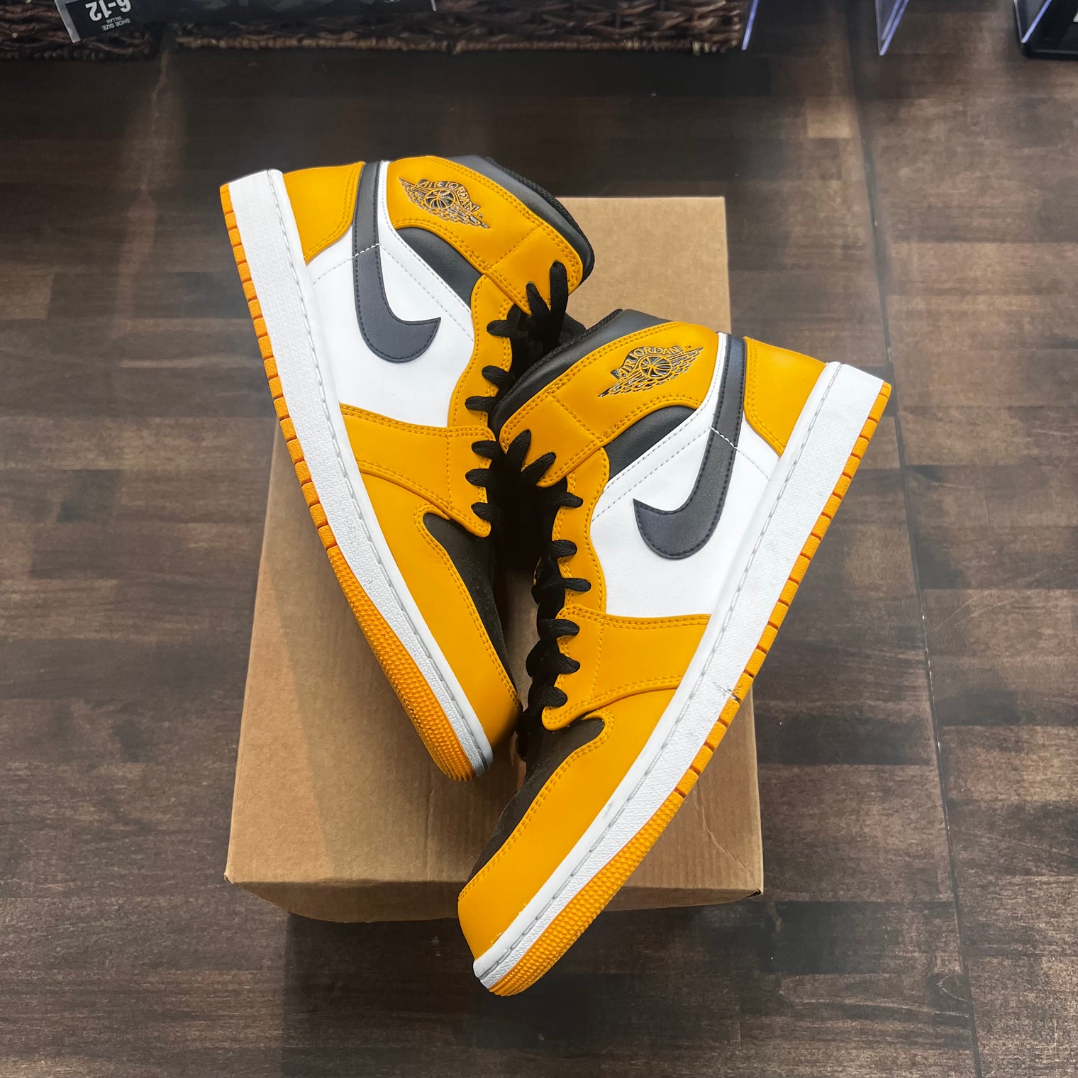 Yellow Toe Jordan 1 Mid (USED, No Box)