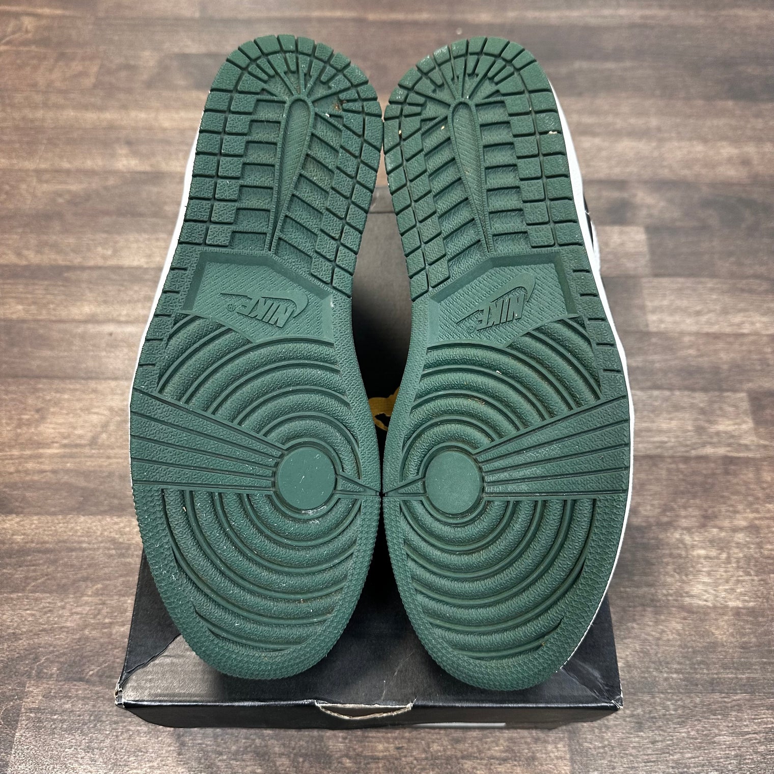 Green Toe Jordan 1 Low (USED)