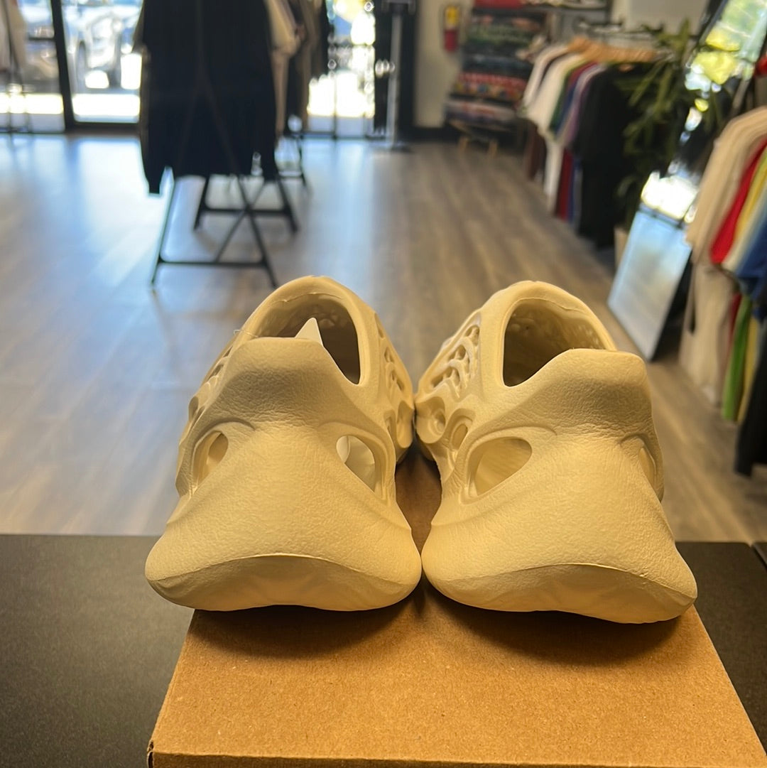 Sand Foam RNNR (USED) (GN STEALS)
