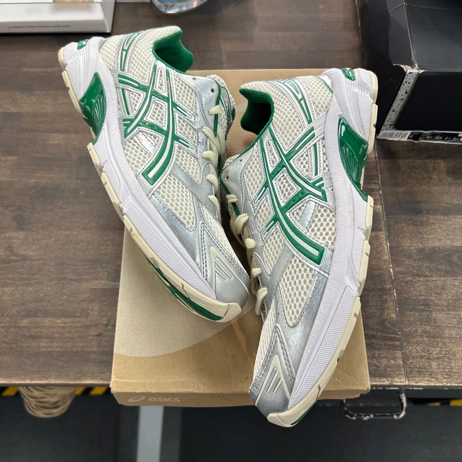 Cream Kale Asics Gel 1130 (USED)