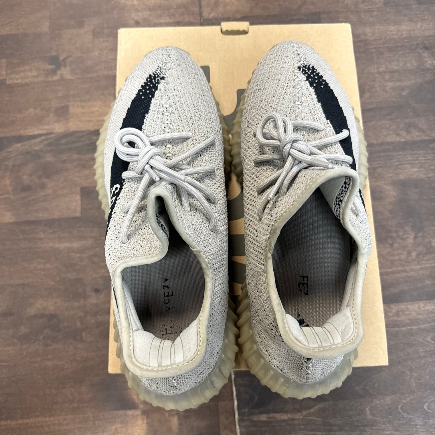 Slate Yeezy 350 (USED)