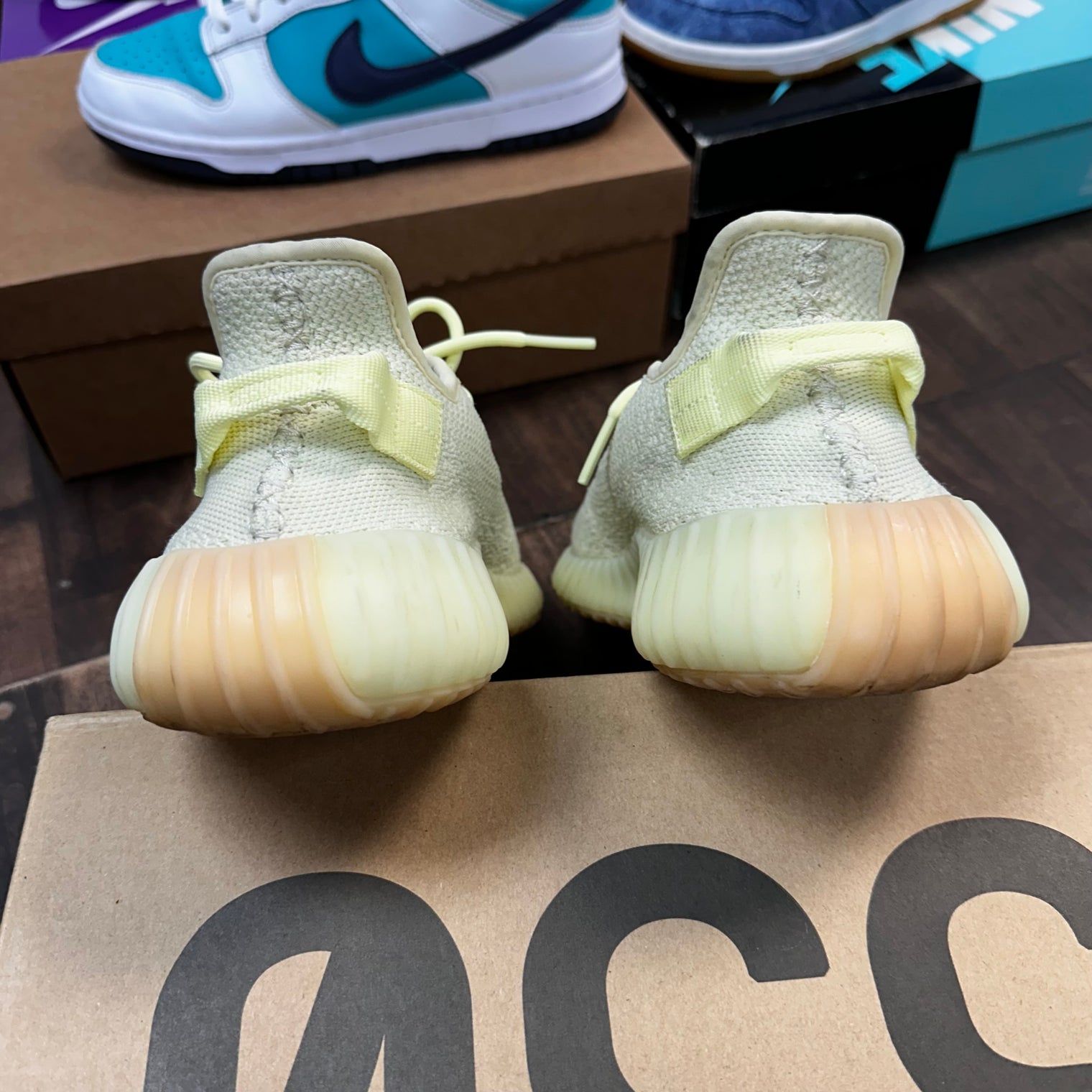 Butter Yeezy 350 (USED)