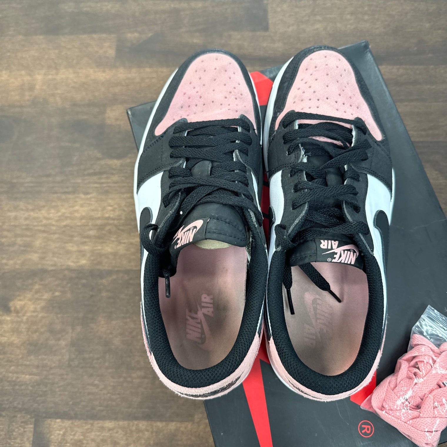 Air Jordan 1 Low Bleached Coral (USED)