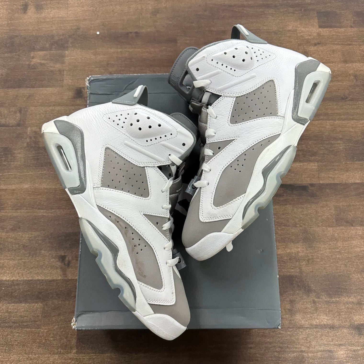Cool Grey Jordan 6 Retro (USED)
