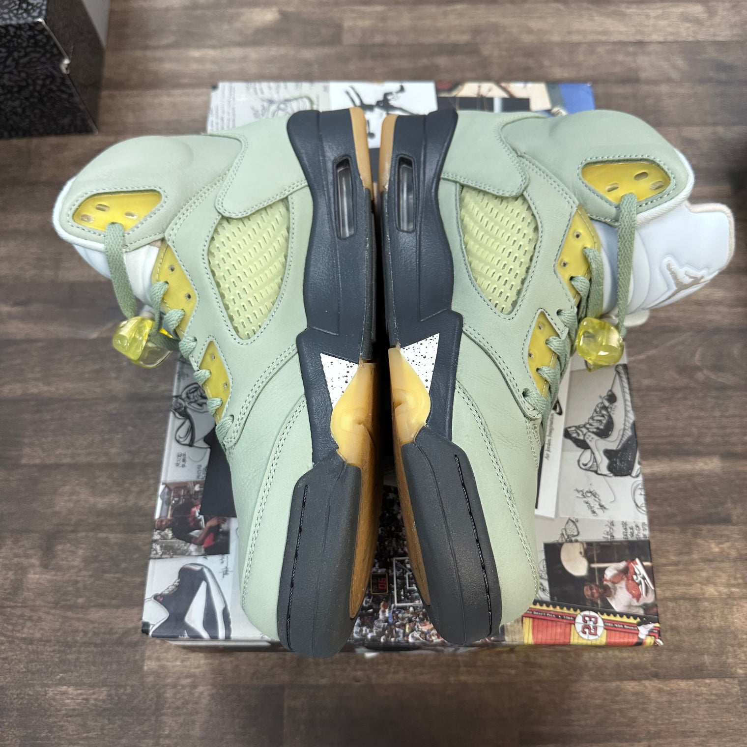 Jade Horizon Jordan 5 Retro (USED)