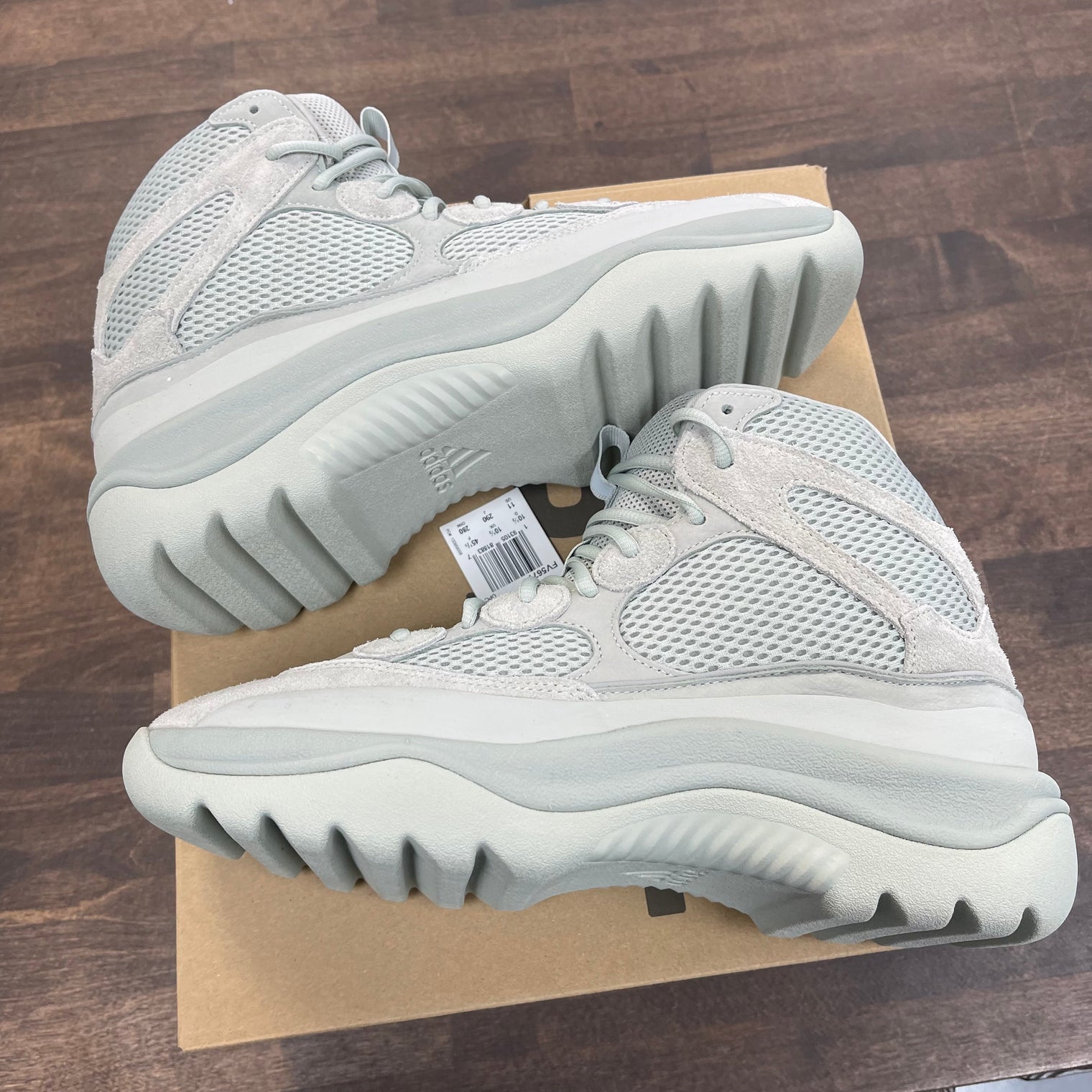 Salt Yeezy Boot (Lightly worn)