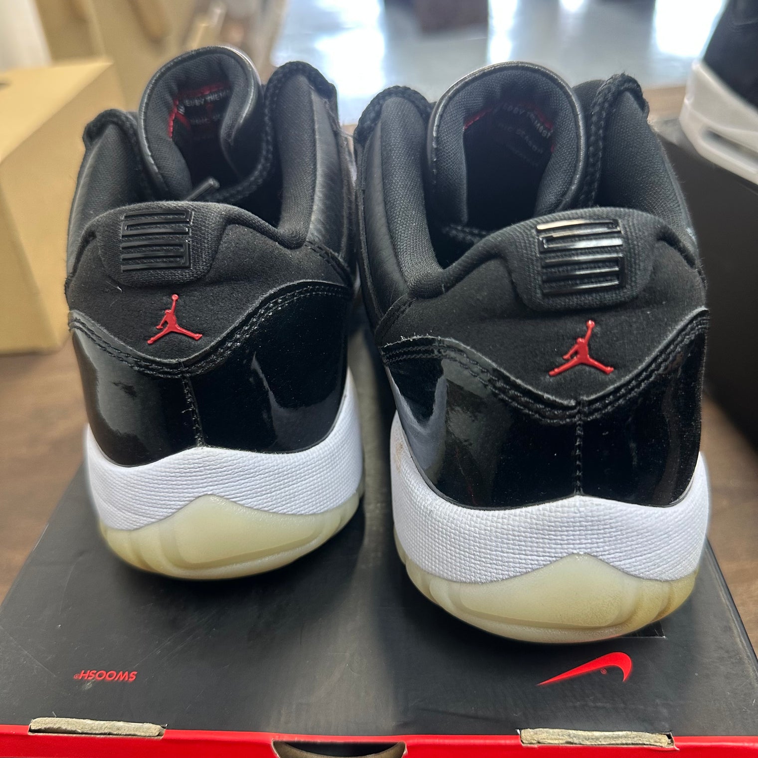 72-10 Jordan 11 Low (USED, No Box)