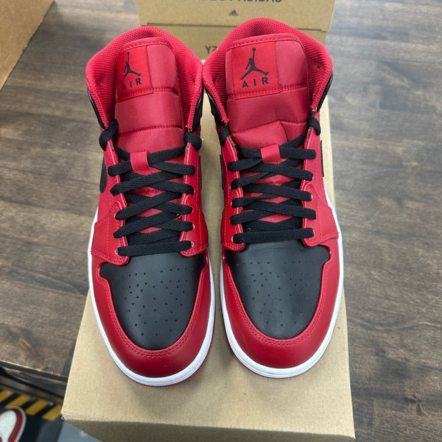 Reverse Bred Jordan 1 Mid (USED,No Box)