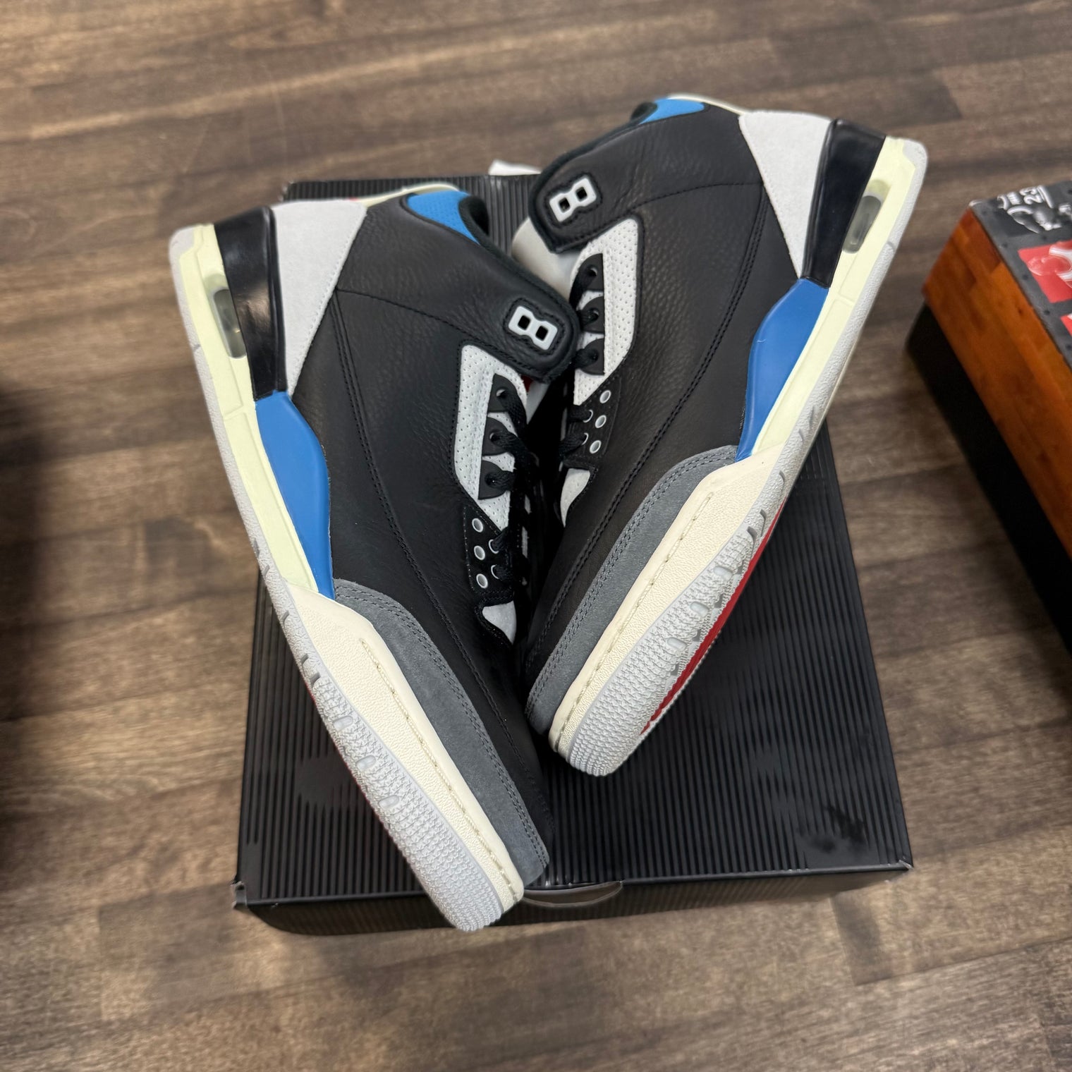 Rare Air Jordan 3 (USED)