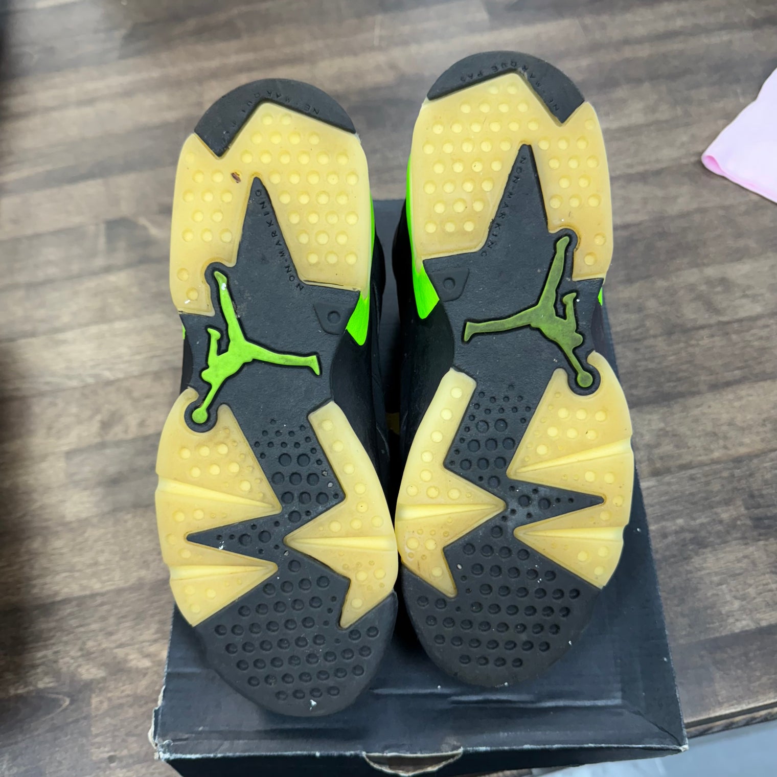 Electric Green Jordan 6 (GS) (USED)