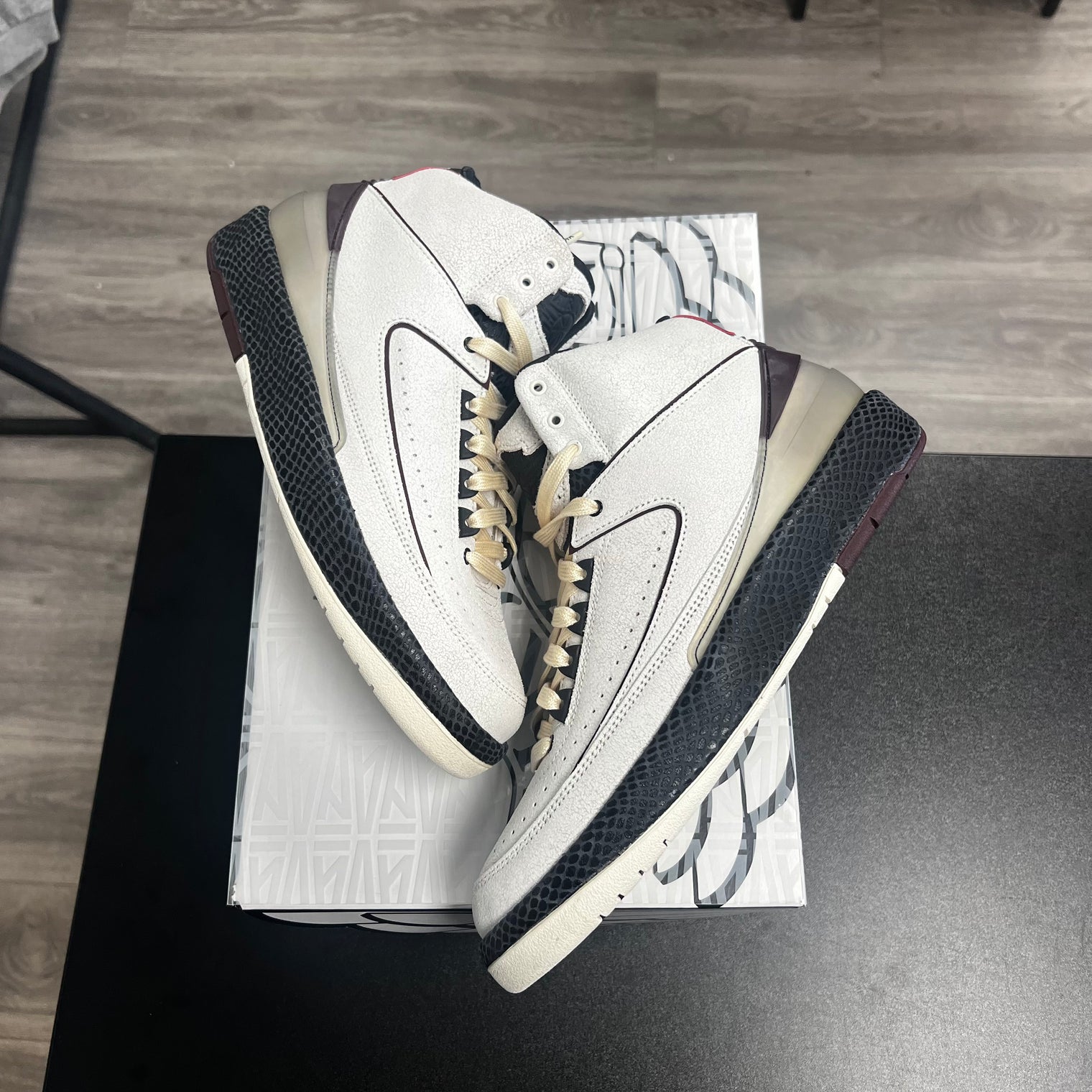 A Ma Maniere Jordan 2 (USED)