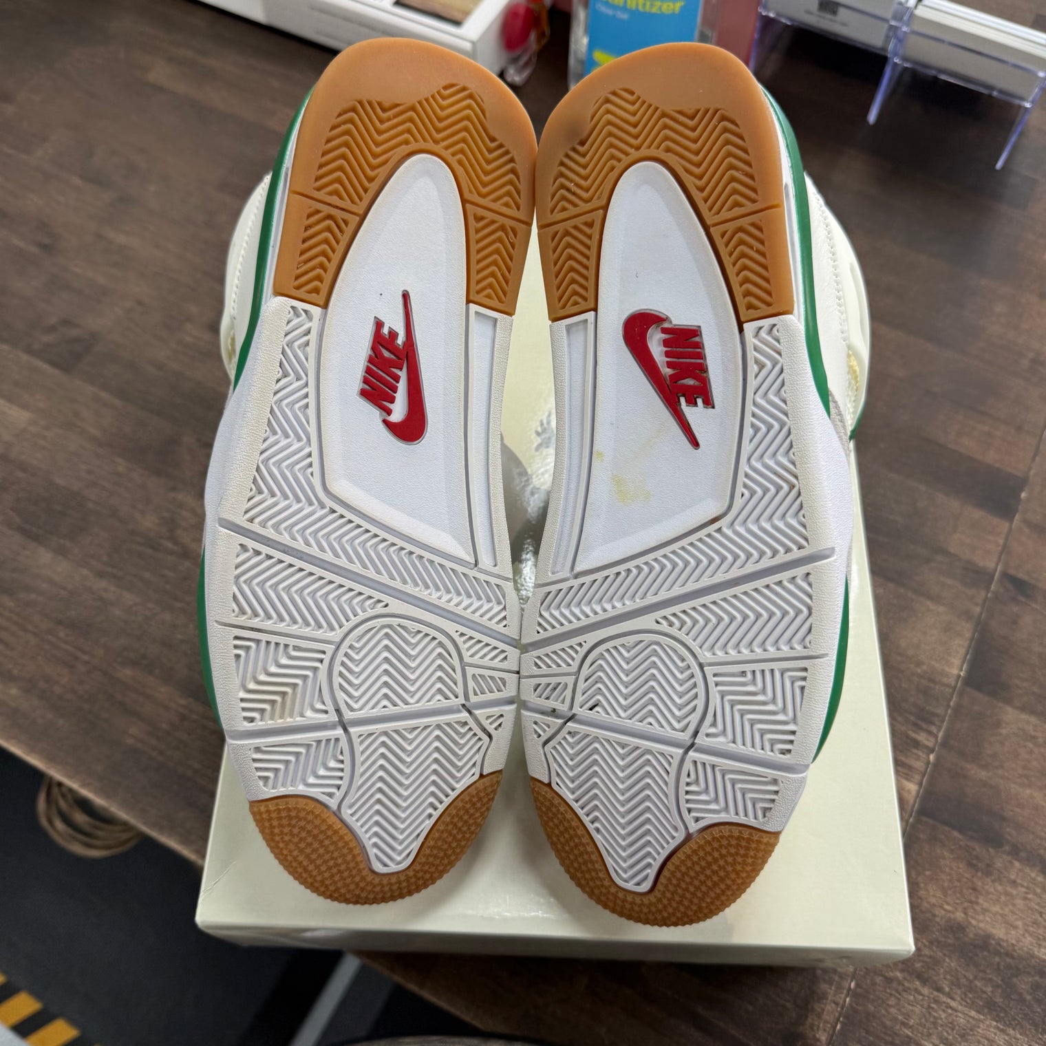 Pine Green Jordan 4 SB (USED)