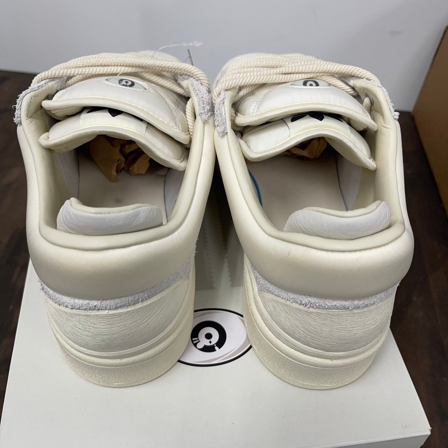 Bad Bunny Cream Campus Light (USED)