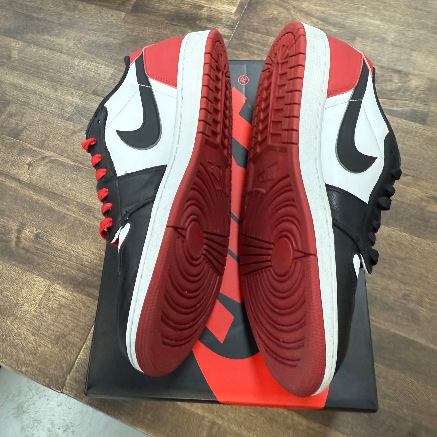 Black Toe Jordan 1 Low OG (USED)