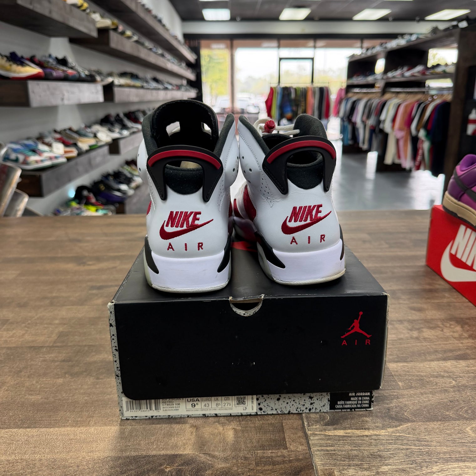 Carmine Jordan 6 Retro (2021) (USED)
