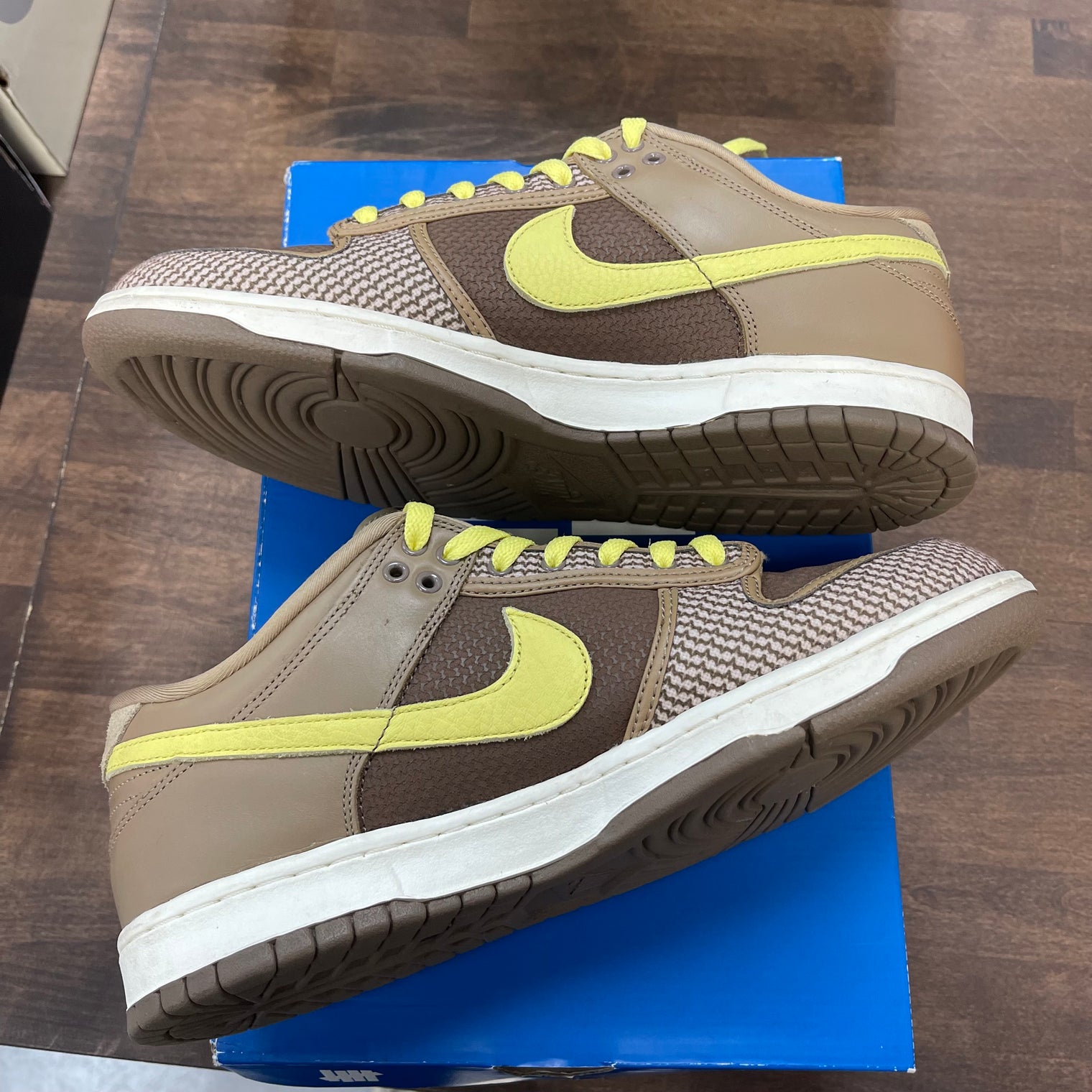 Undefeated Canteen Dunk Low (USED)