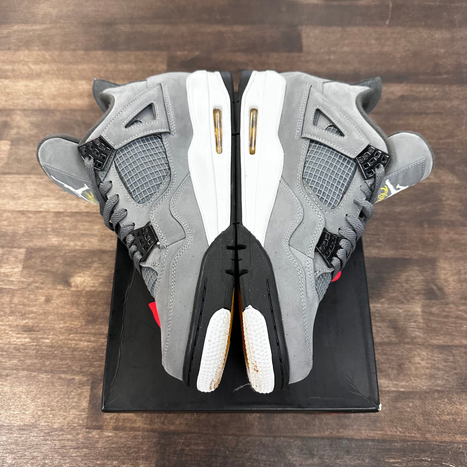Cool Grey Jordan 4 (USED)