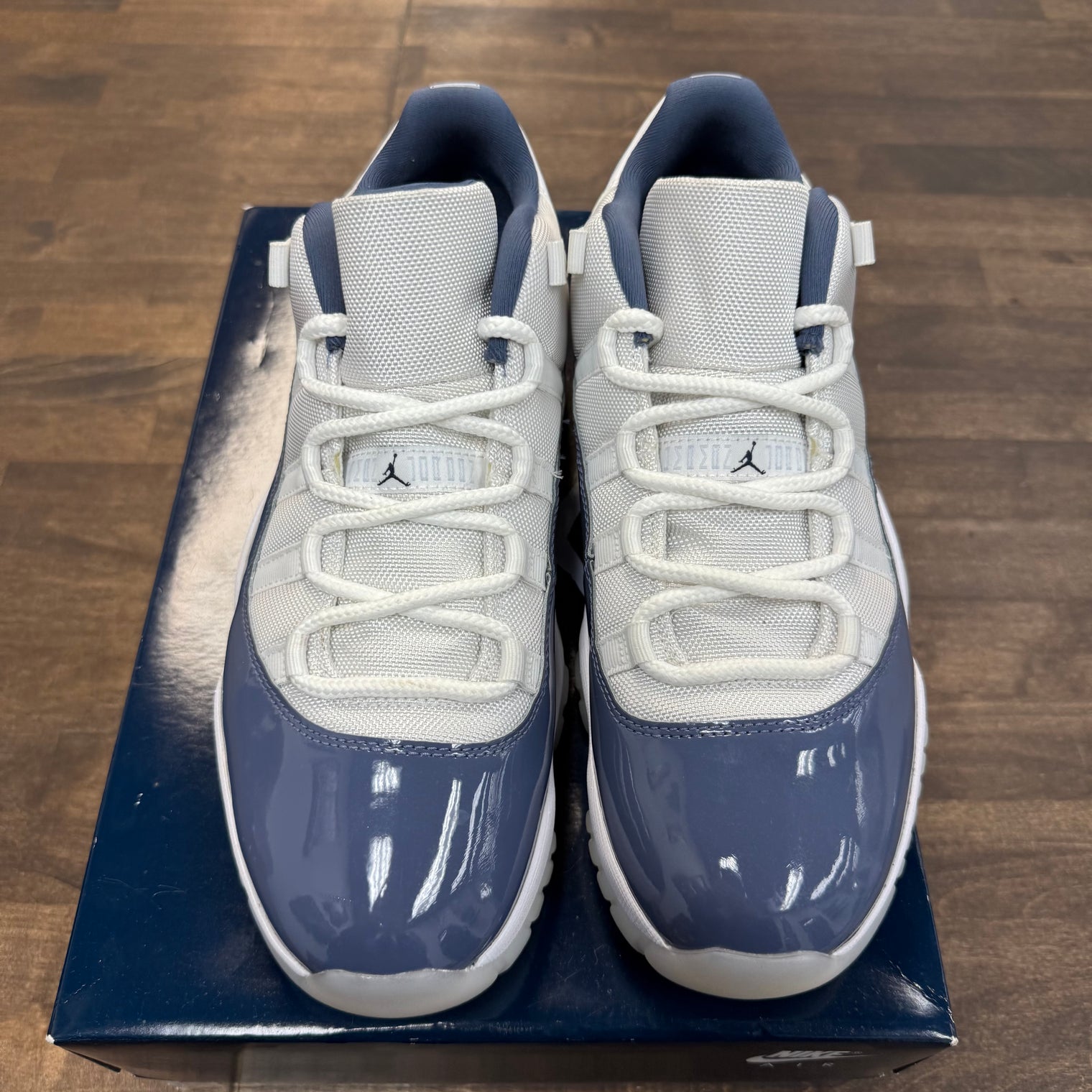 Diffused Blue Jordan 11 Low (USED)