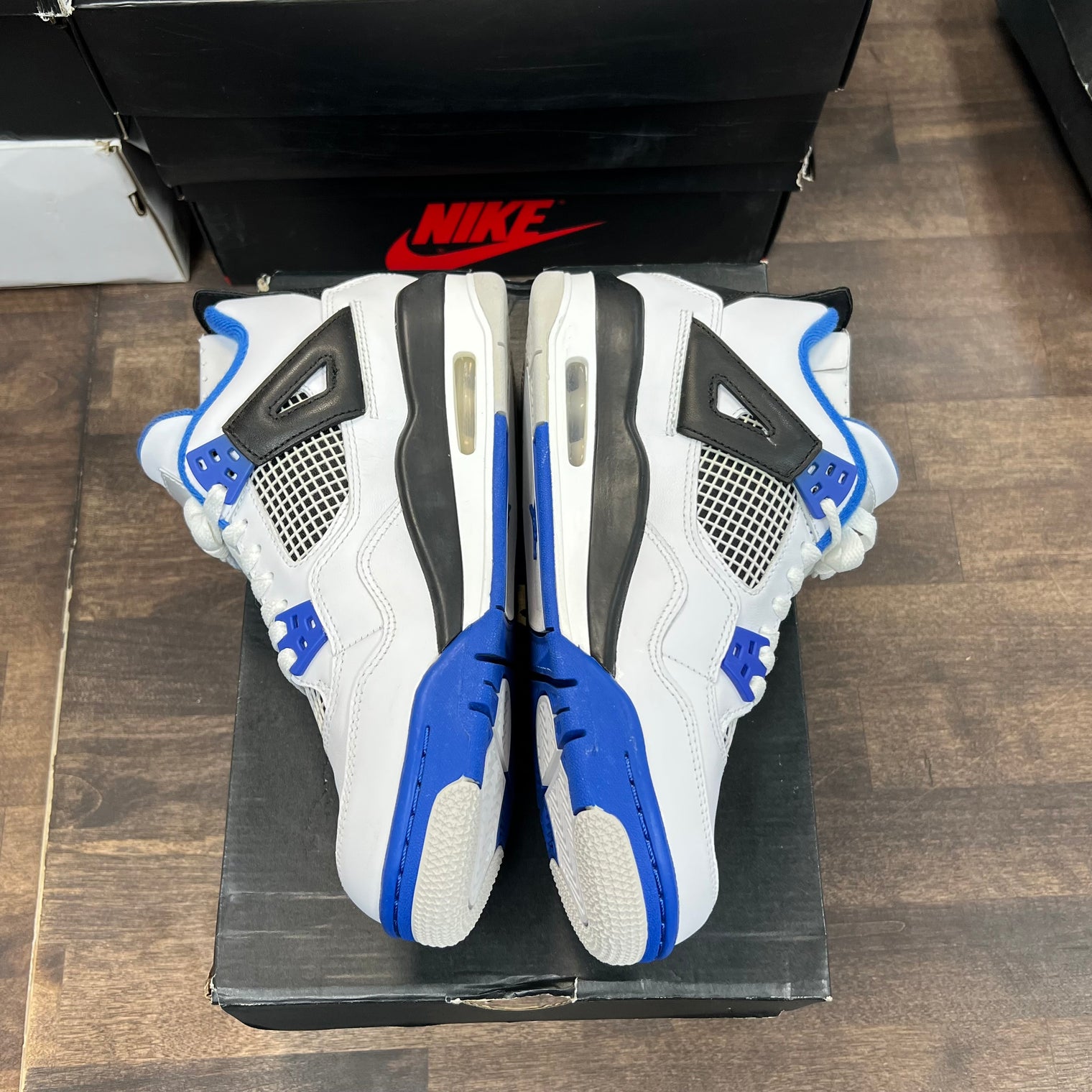 (GS) Motorsport Jordan 4 (2017)