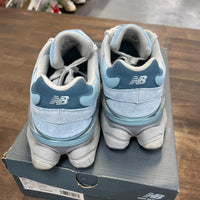Chrome Blue New Balance 9060 (USED)