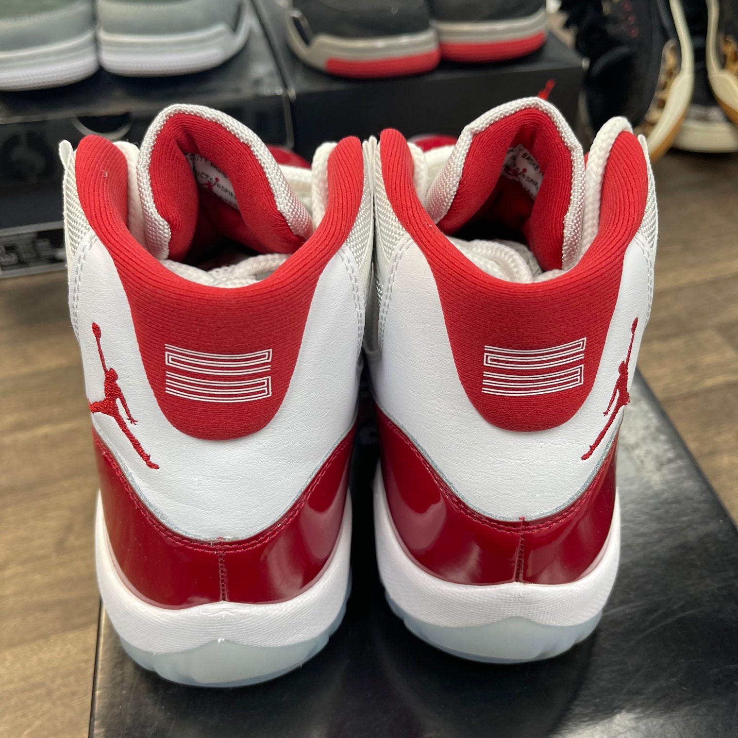 Cherry Jordan 11 (USED)