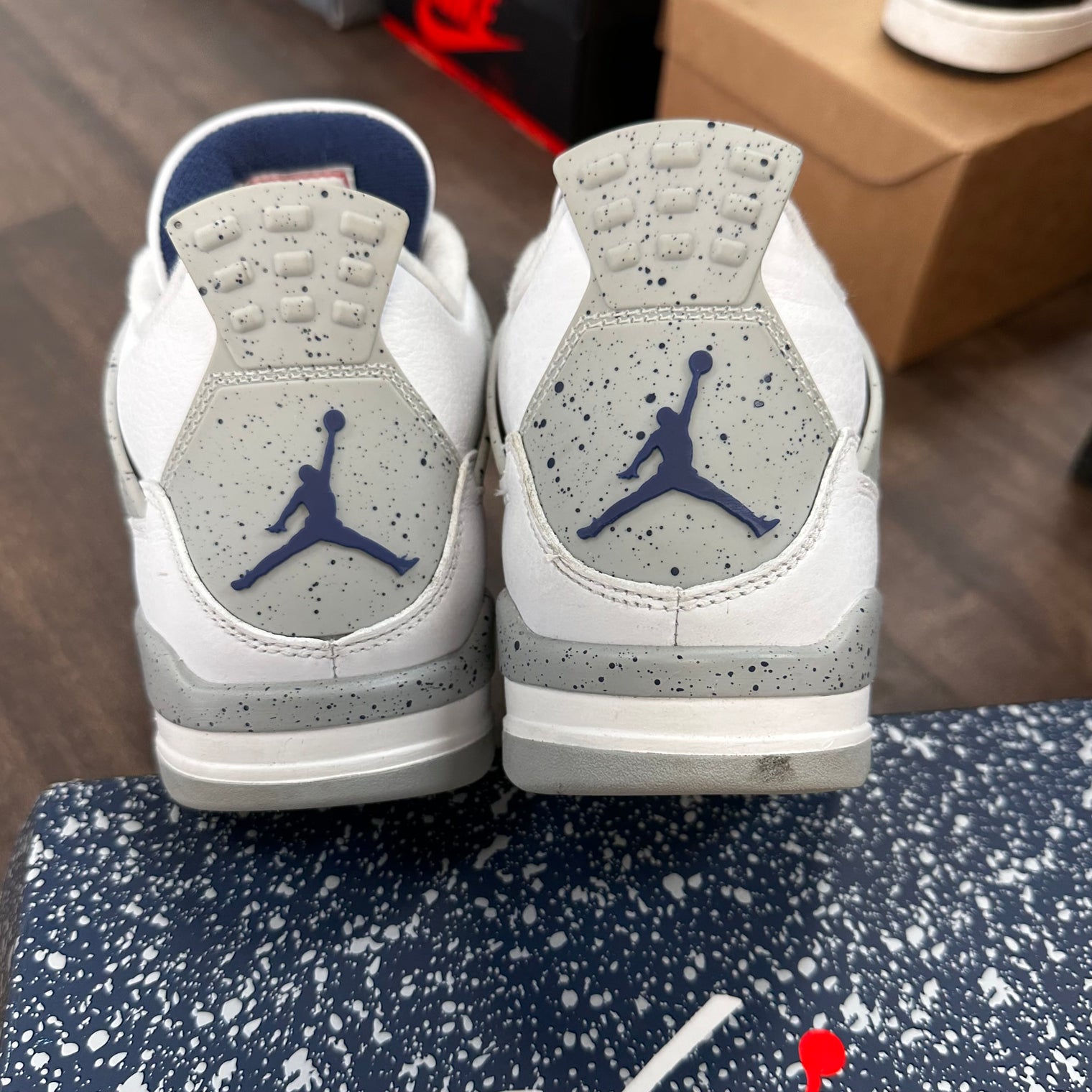 Midnight Navy Jordan 4 (USED)