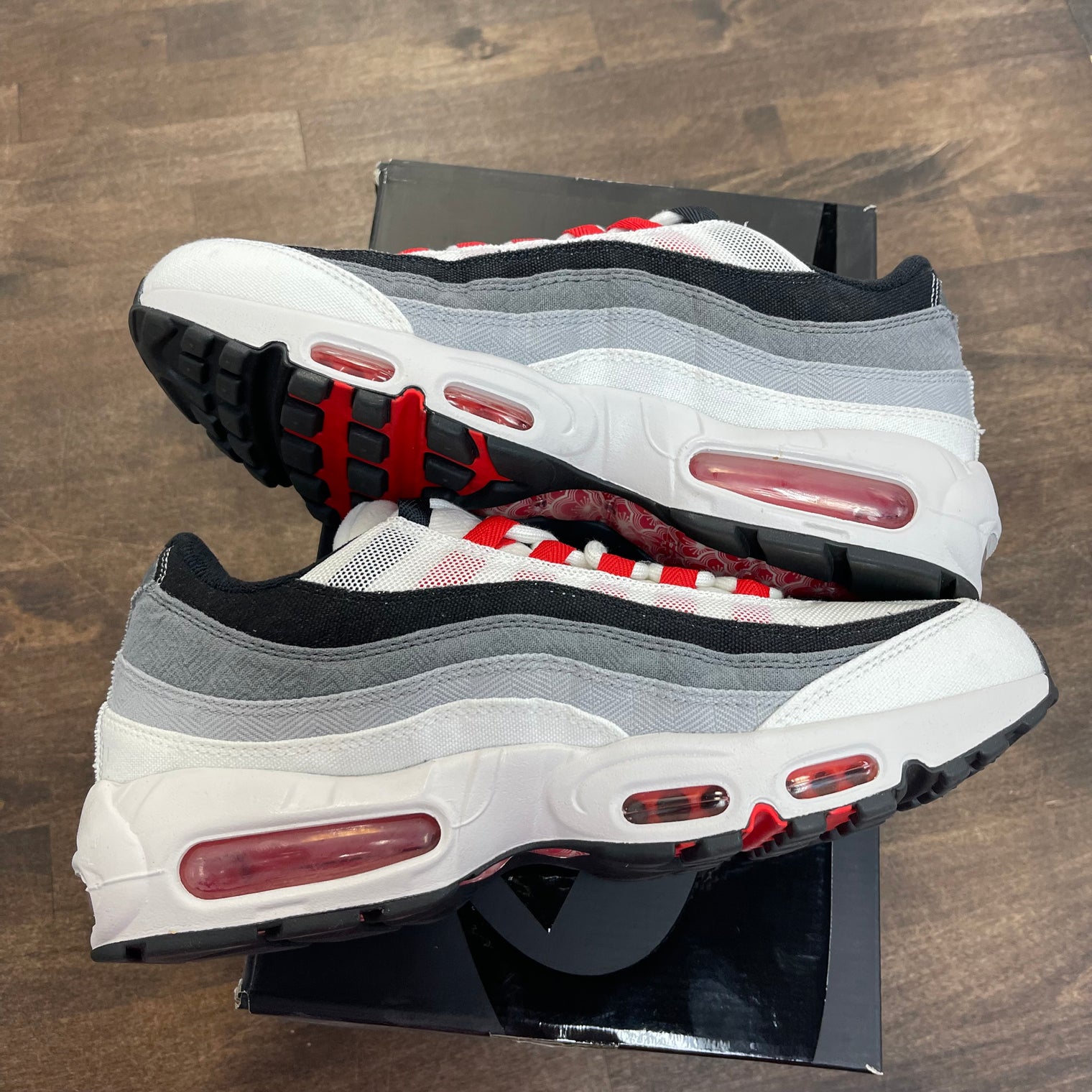 Smoke Grey Air Max 95 (USED)