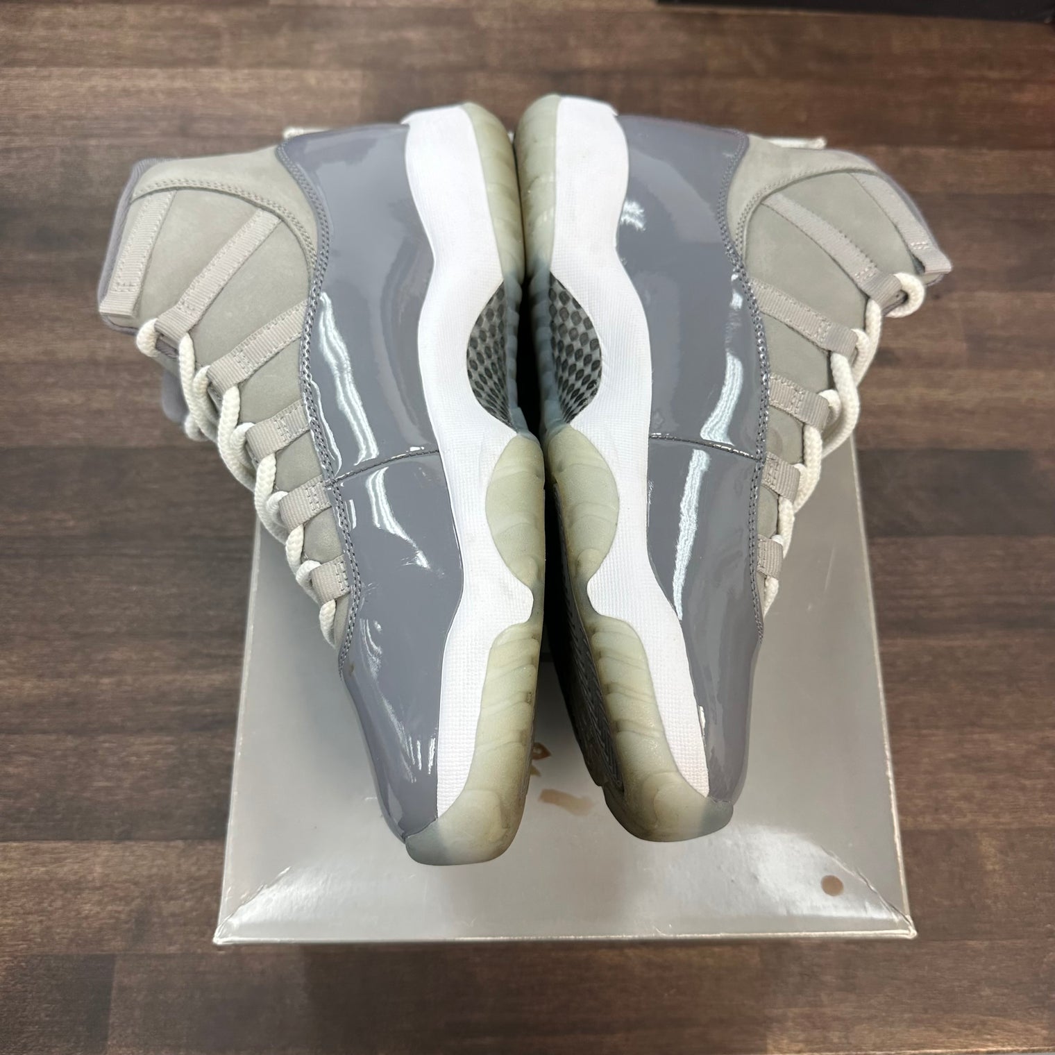 Cool Grey Jordan 11 (USED)