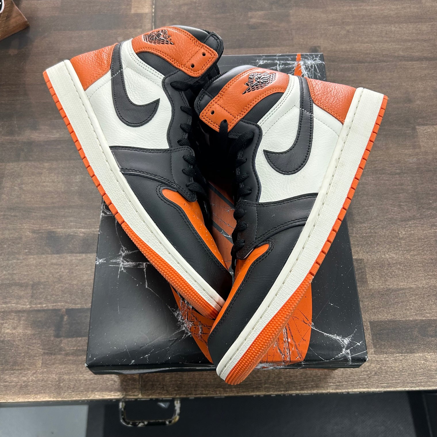 Shattered Backboard Jordan 1 Retro OG (2025) (USED)