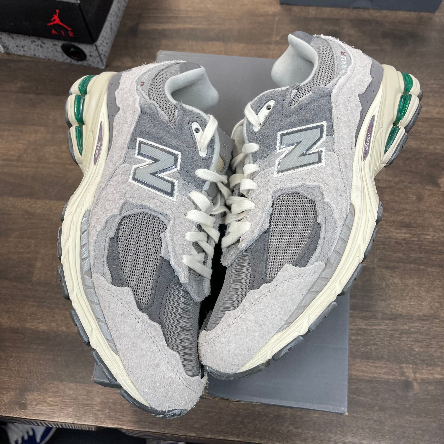 Rain Cloud New Balance 2002R (USED)