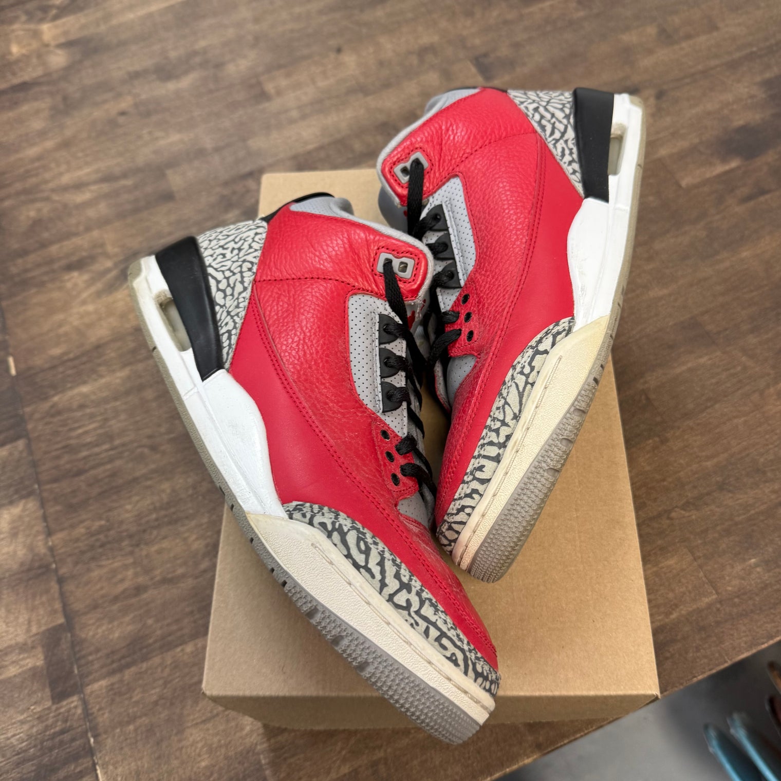 Unite Red Jordan 3 (USED, No Box)