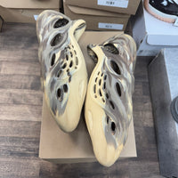 MX Cream Clay Yeezy Foam RNNR (USED, No Box)