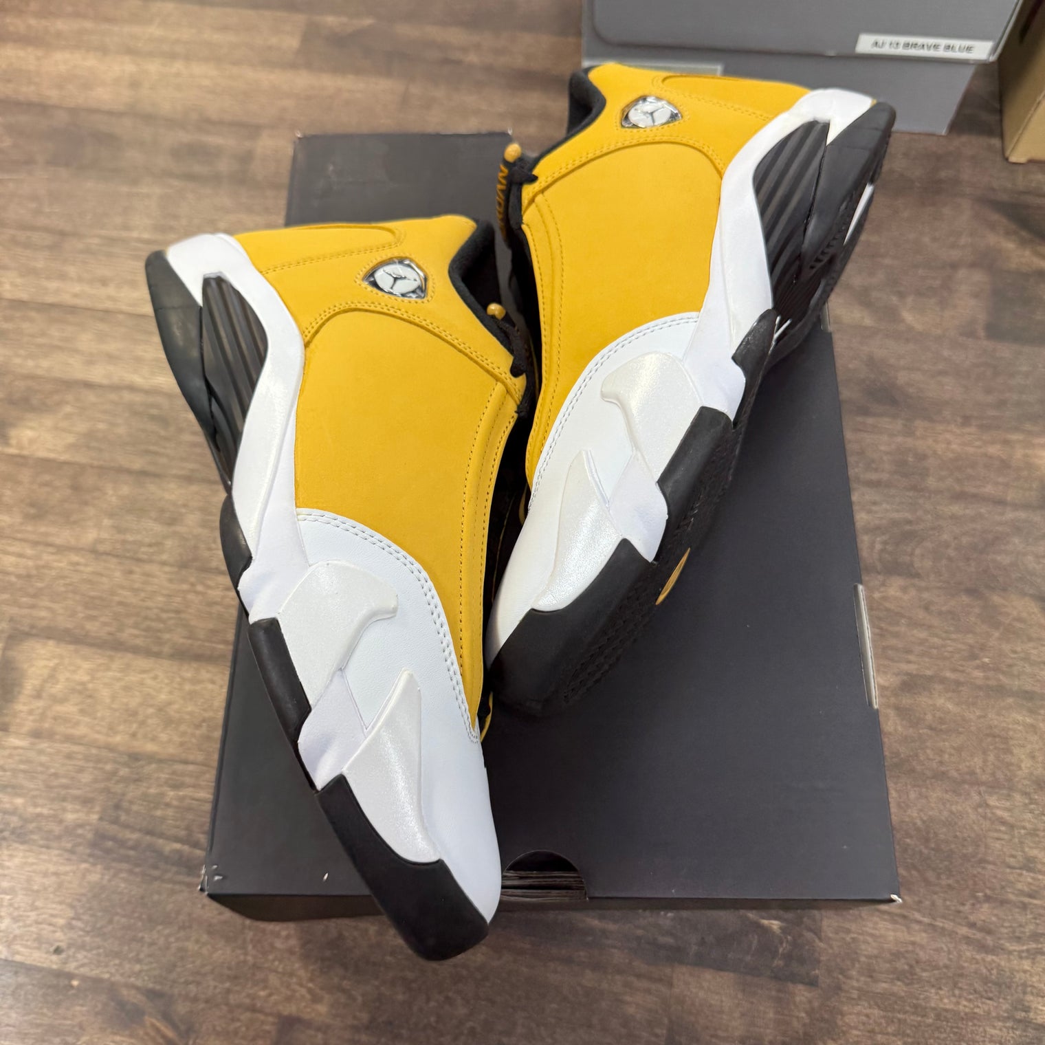 Light Ginger Jordan 14 (USED)