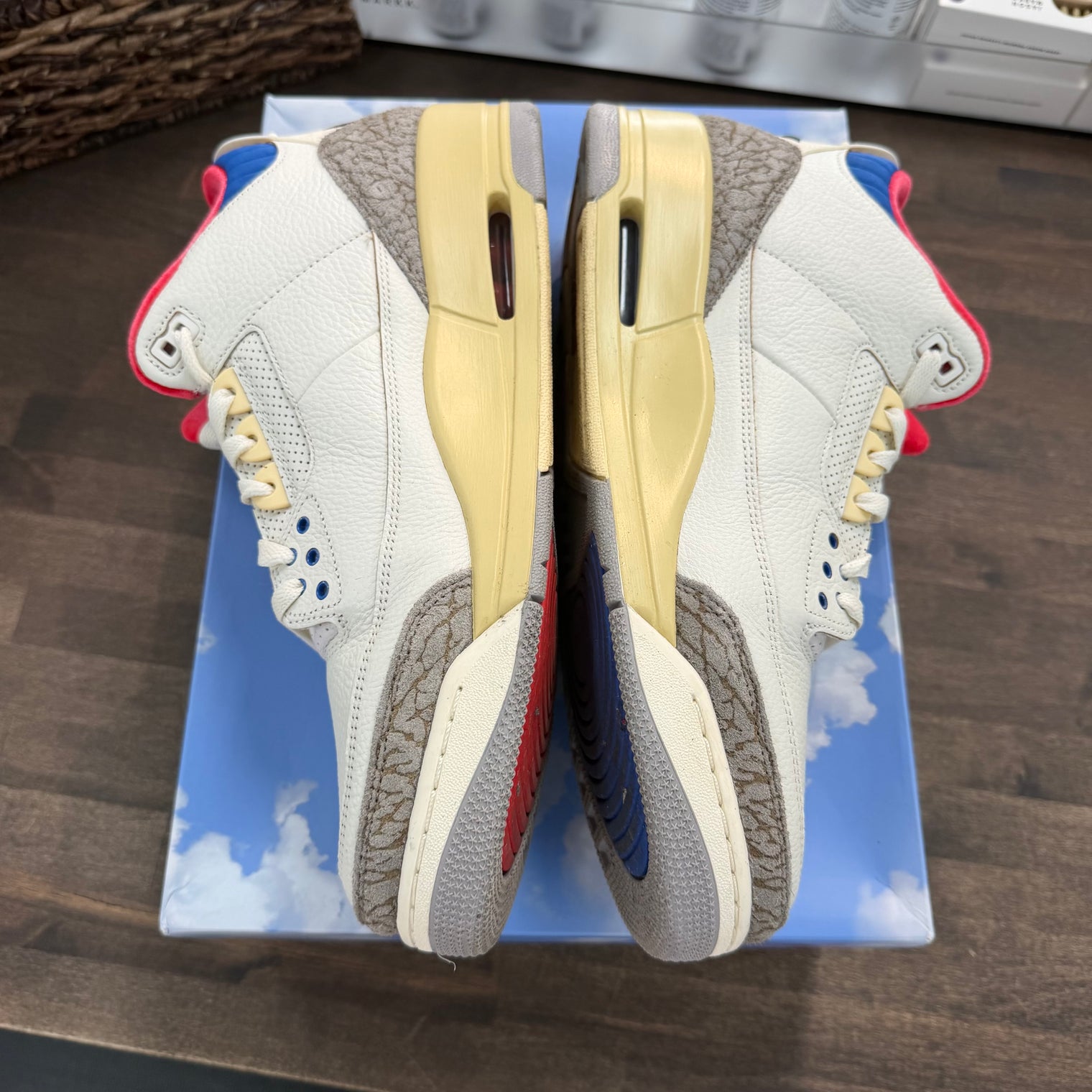 Seoul Jordan 3 Retro (USED)