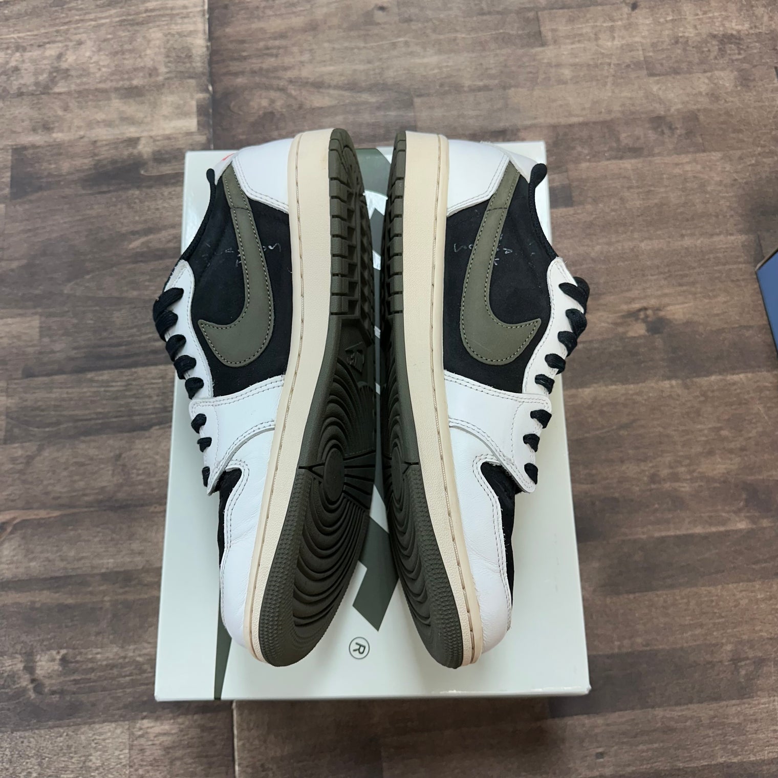 Travis Scott Olive Jordan 1 Retro Low OG SP (W) (USED)