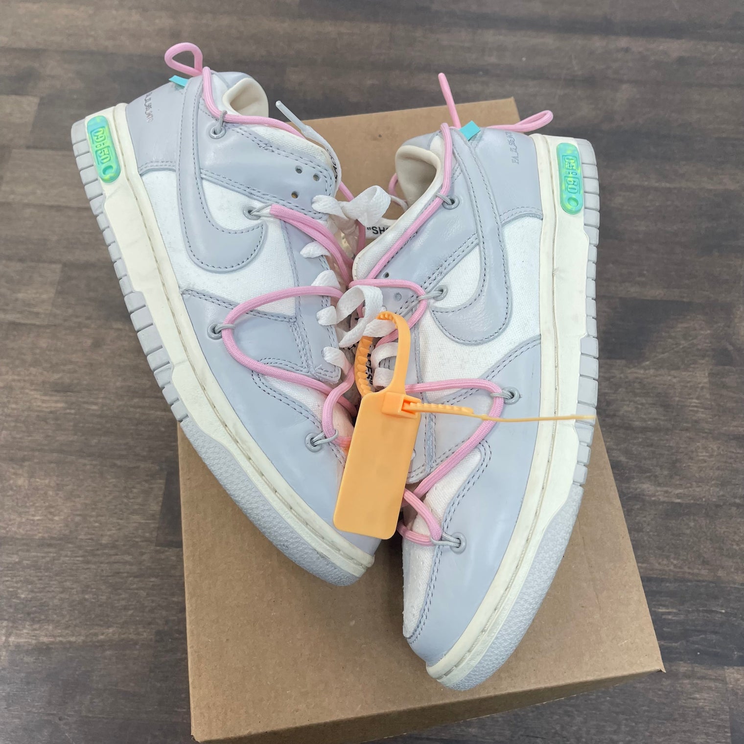 Lot 9 Off-White Nike Dunk Low (USED, No Box)