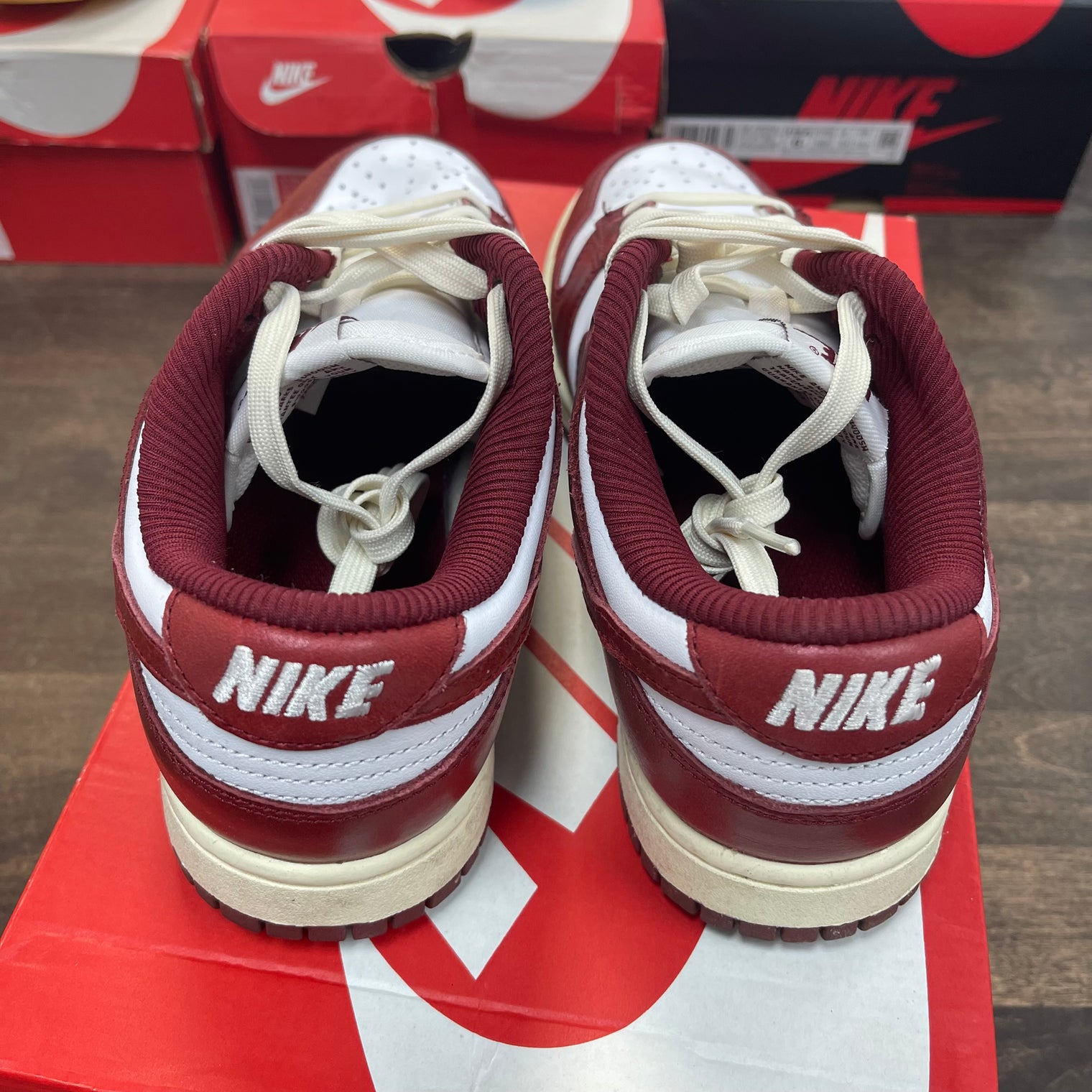 Vintage Red Dunk Low (W) (USED)