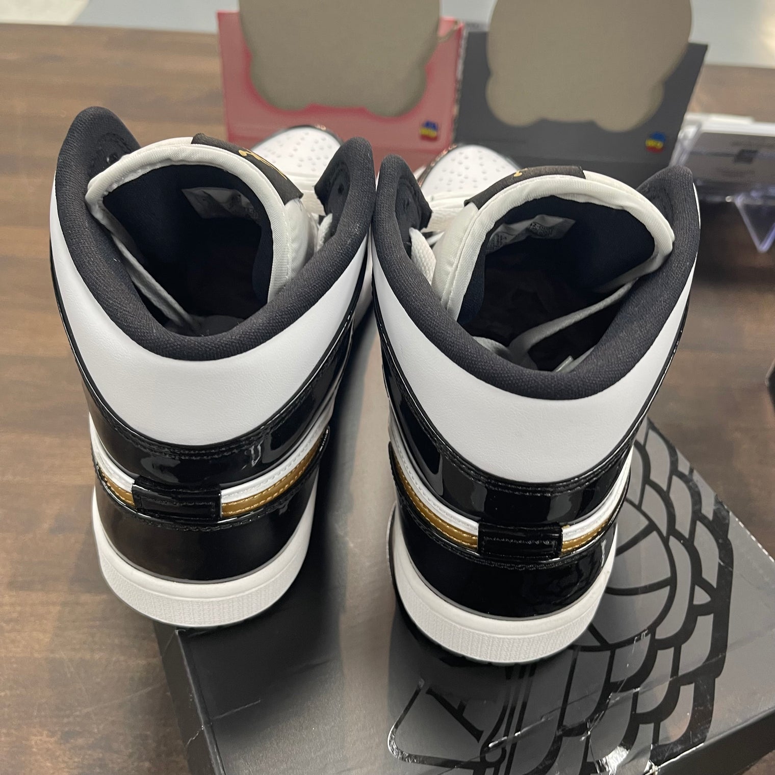 Patent Gold Jordan 1 Mid (USED)