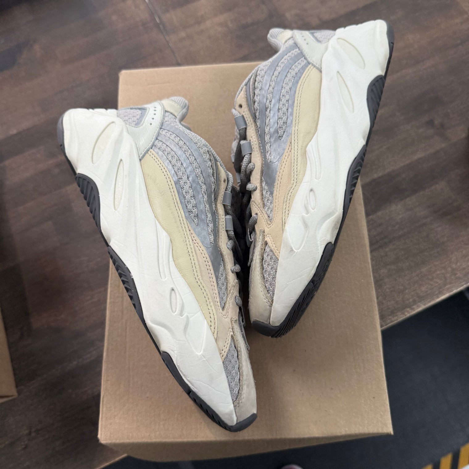 Cream Yeezy 700 V2 (USED, No Box)