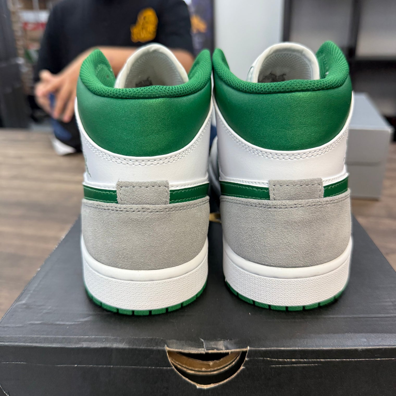 Grey Green Jordan 1 Mid SE (USED)