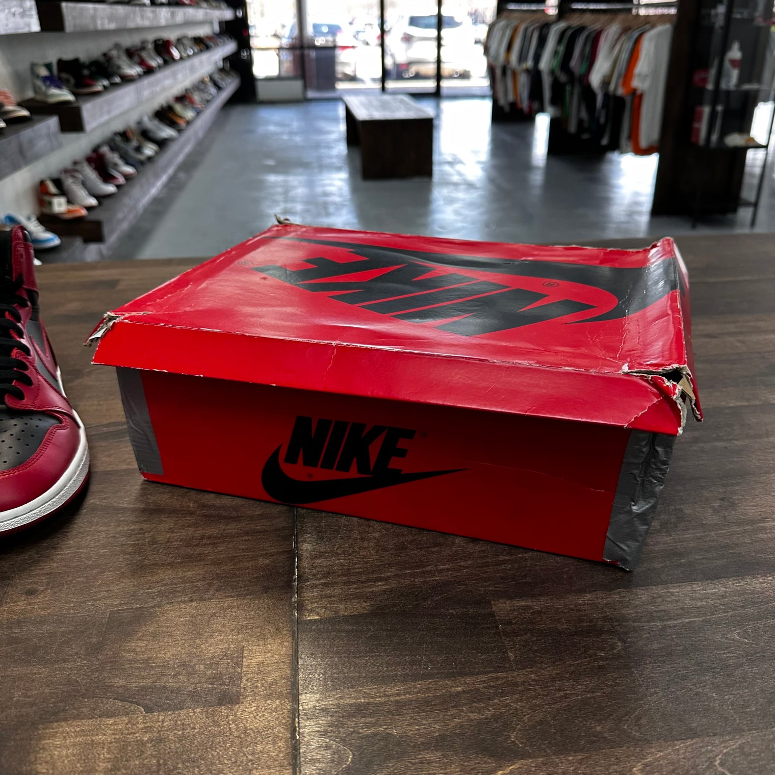 Varsity Red Jordan 1 High 85 (USED)
