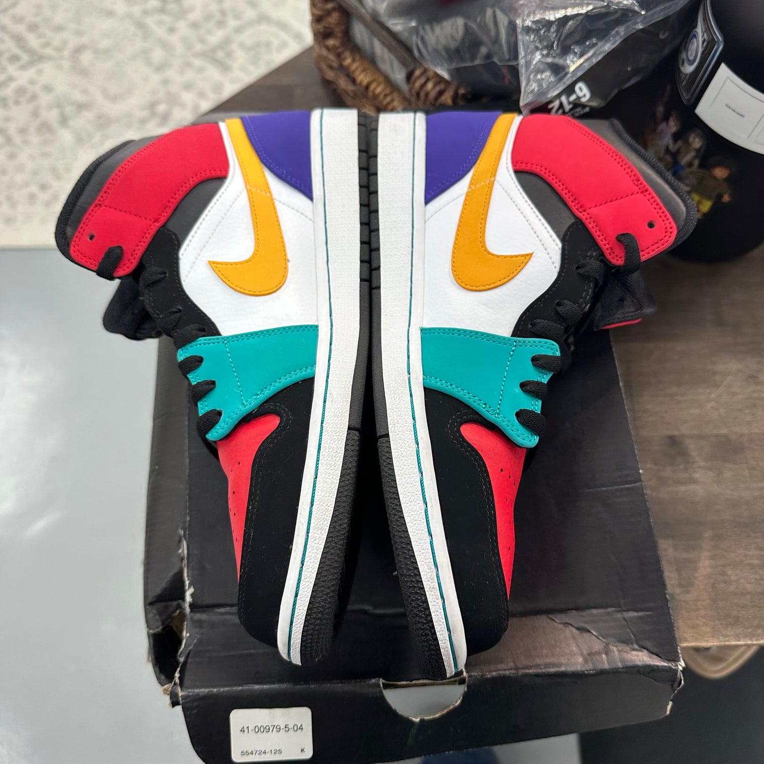 Bred Multi-Color Jordan 1 Mid (USED)