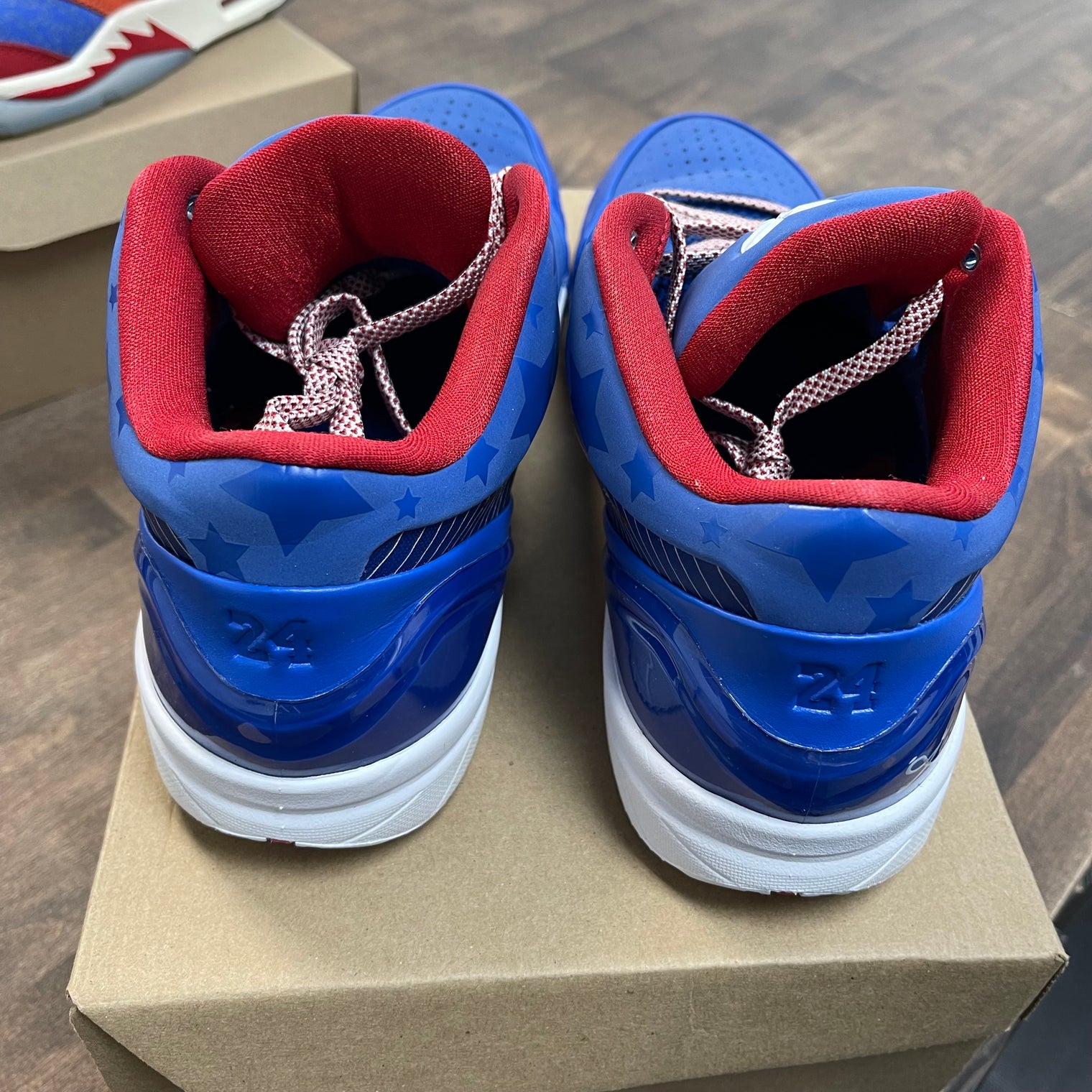 Philly Kobe 4 (USED,No Box)