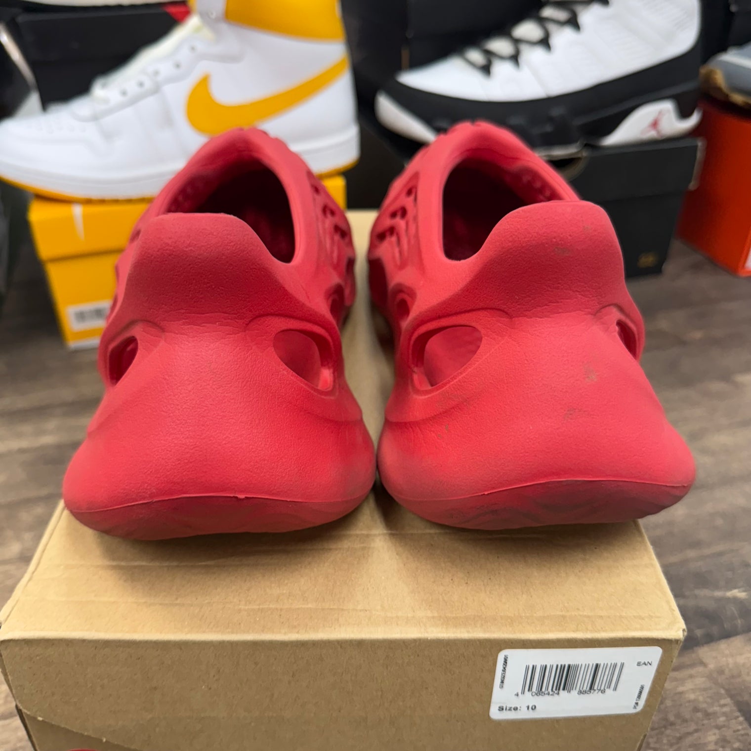 Vermillion Yeezy Foam RNNR (USED)