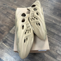 Ochre Yeezy Foam RNNR (USED)