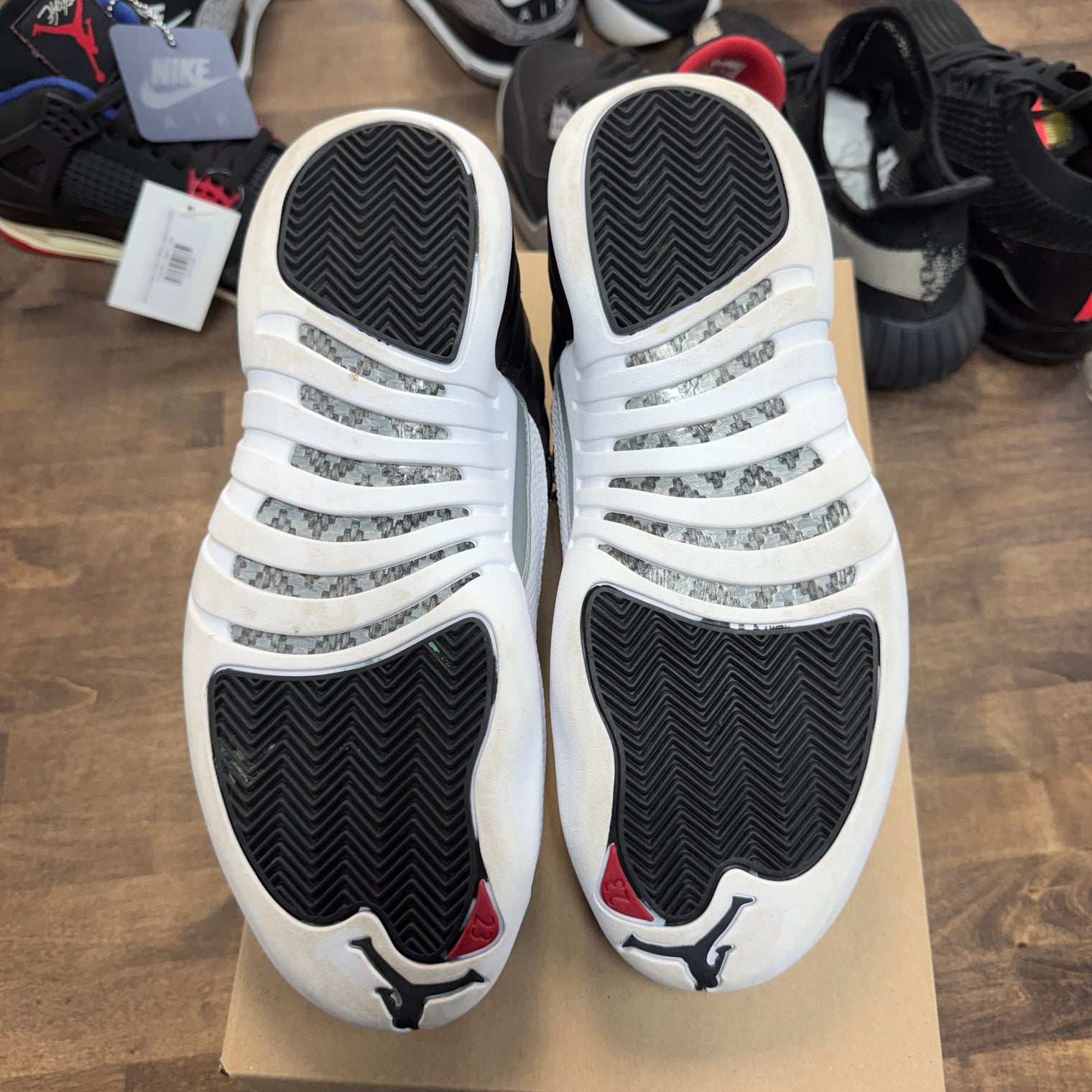 Playoff Jordan 12 Retro Low (USED, No Box)
