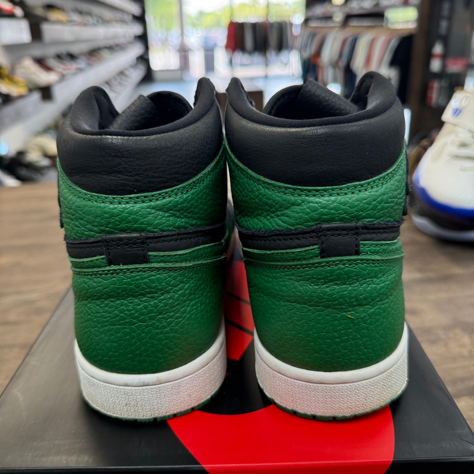 Pine Green 2.0 Jordan 1 High (USED)